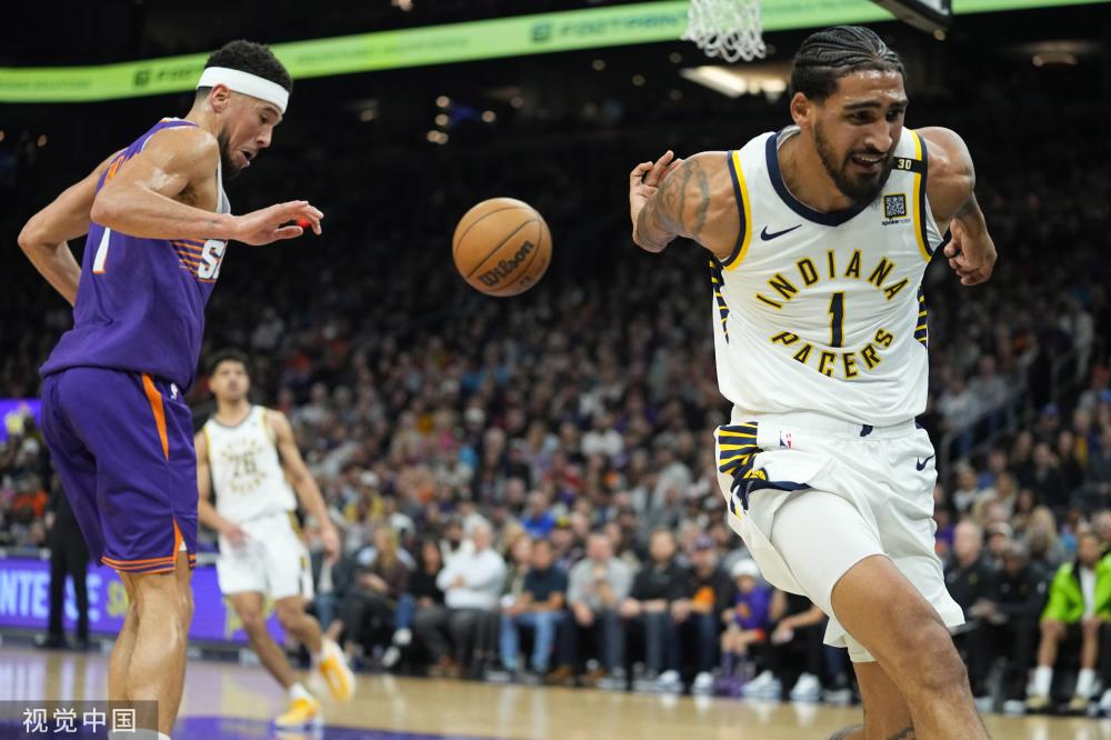 并提升了球 并提升了球