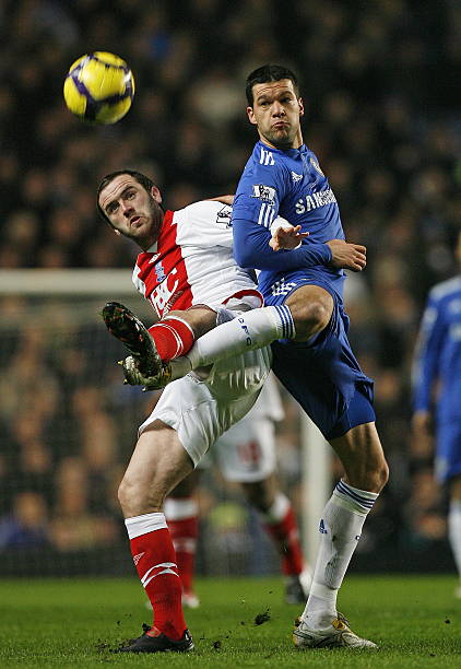 他既是赛场 他既是赛场