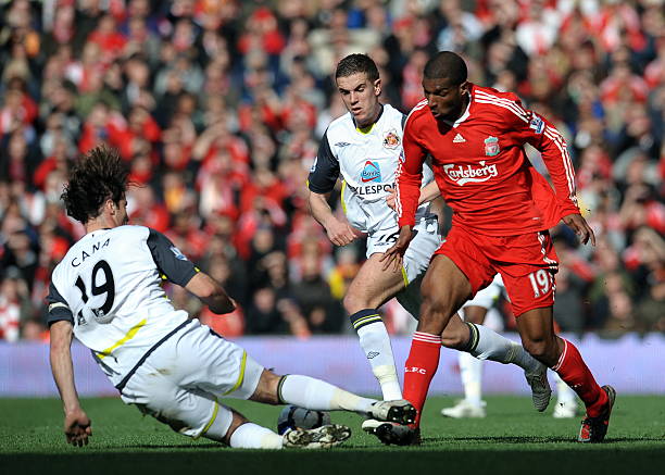 他只愿意穿 他只愿意穿